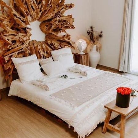 Suite De Charme Avec Jacuzzi Et Cabine Infrarouge Tubize Exterior foto